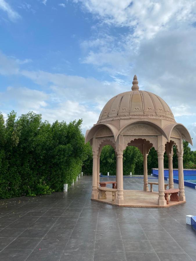 City The Village Beach Resort Laeja Exteriör bild